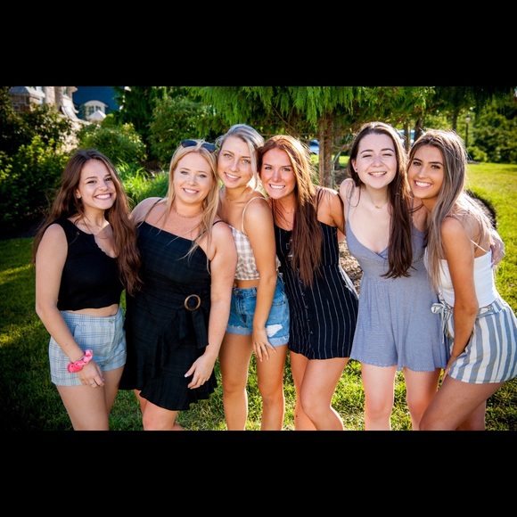 Meet your Posher, Riley - Picture 2 of 2